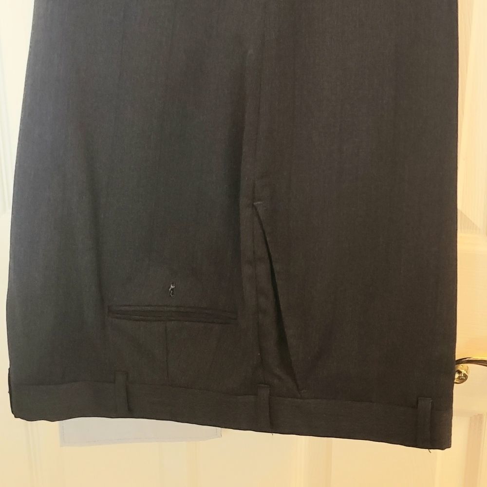 Man's 2pc Suit - image 7